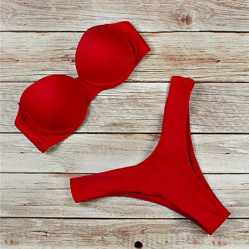 Dwuczęściowy strój kąpielowy damski bikini, bez ramiączek, fason brazylijski. Modny wybór na wakacje.