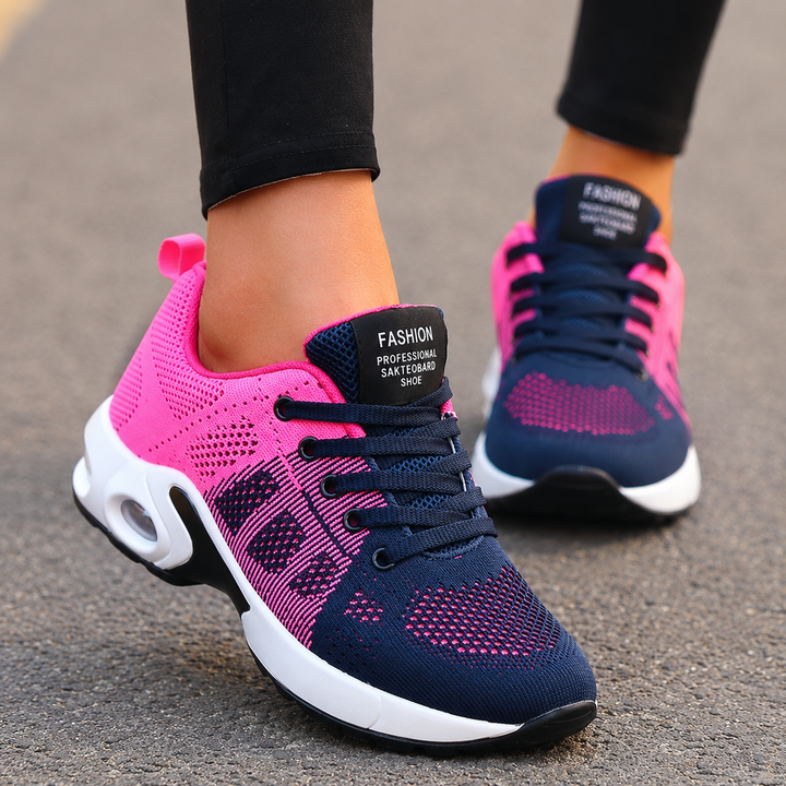 Damskie różowo-niebieskie buty sportowe z siateczką na nogach