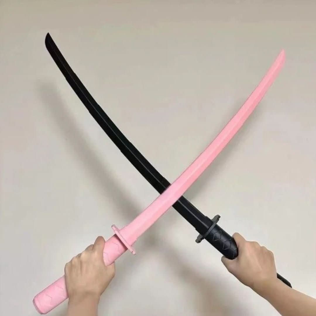 Kinetyczna składana katana grawitacyjna, innowacyjna zabawka z PVC. Nowoczesny gadżet.