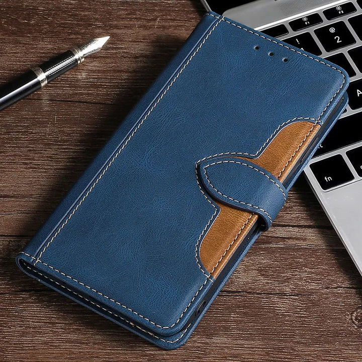 Tył skórzanego etui-portfela magnetycznego do iPhone'a z precyzyjnym wycięciem na aparat. Ochrona.