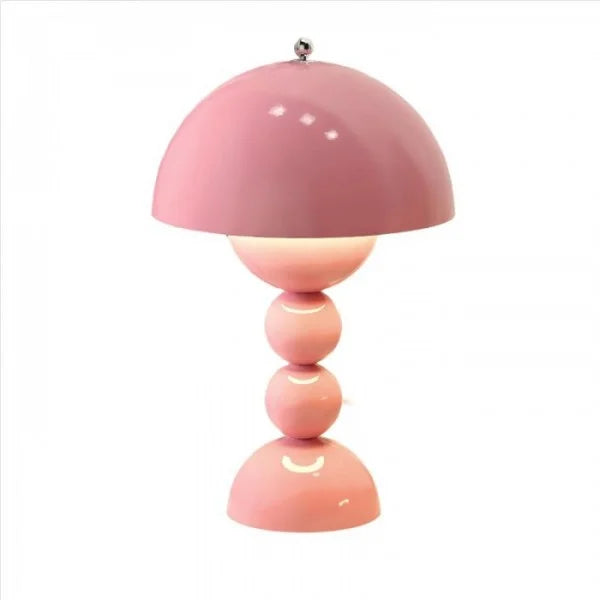Lampa stołowa LED, ładowalna, skandynawska w salonie. Designerskie oświetlenie akrylowe.
