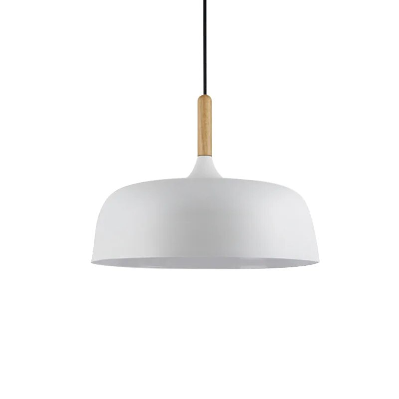Czarna skandynawska lampa sufitowa LED, idealne oświetlenie do nowoczesnej kuchni i jadalni.