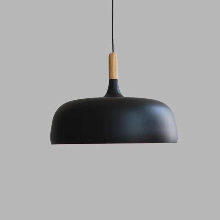 Biała minimalistyczna lampa sufitowa LED w stylu skandynawskim, do jadalni i kuchni.