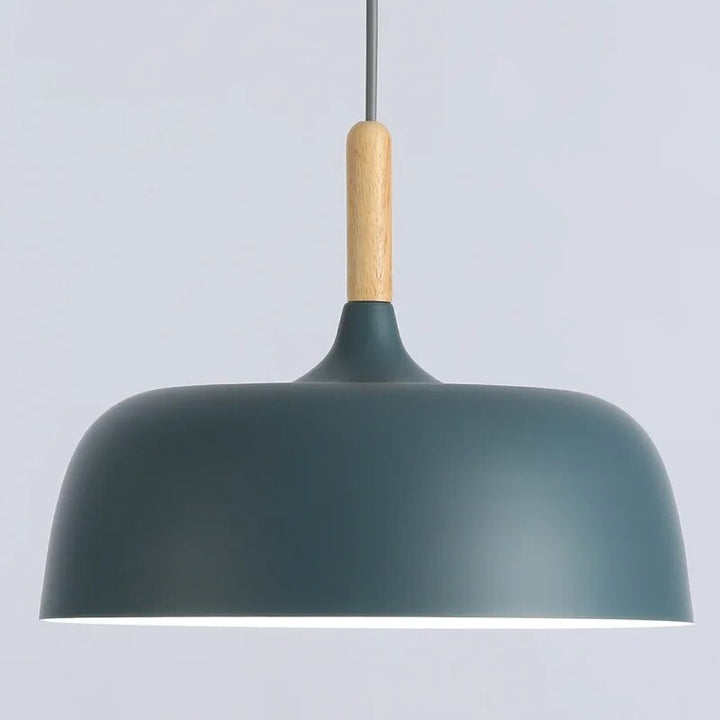 Prosta lampa sufitowa LED, skandynawskie oświetlenie do minimalistycznej jadalni i kuchni.