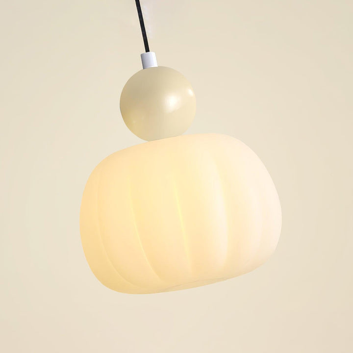 Lampa sufitowa w stylu nordyckim, wysokiej jakości oświetlenie do kuchni.