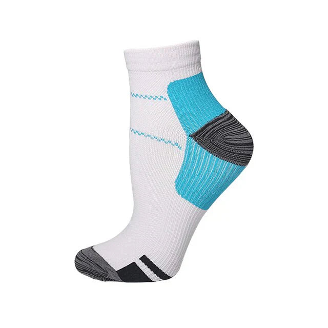 Skarpetki sportowe ActiveComfort, oddychające i trwałe, idealne do treningu.
