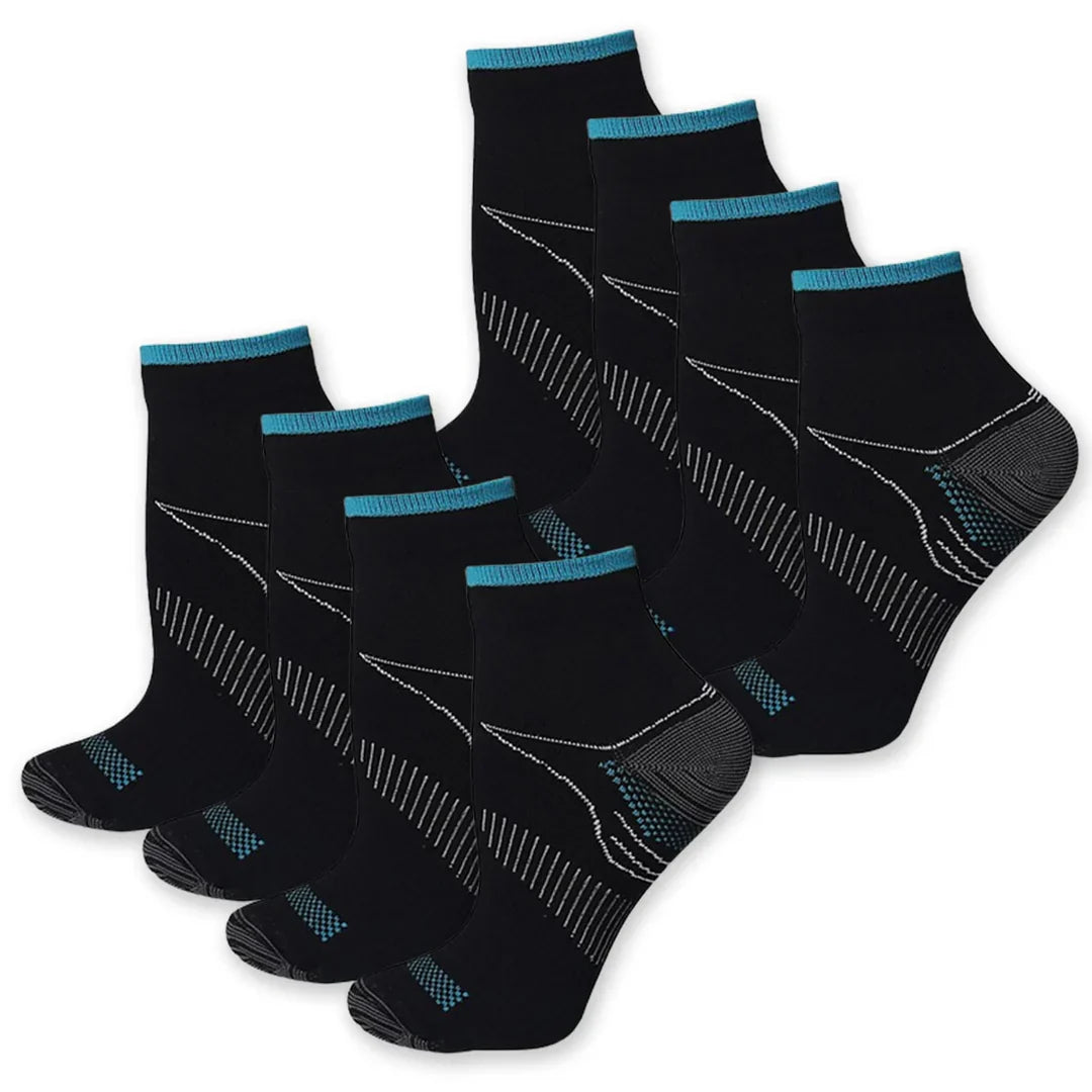 Para skarpet sportowych ActiveComfort, oddychające, trwałe, z amortyzacją dla maksymalnego komfortu.