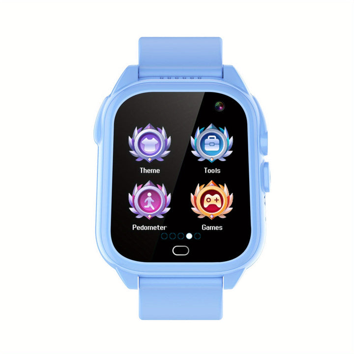 Smartwatch dla dziecka, zbliżenie na dotykowy ekran i interfejs trackera aktywności. Jasny wyświetlacz.