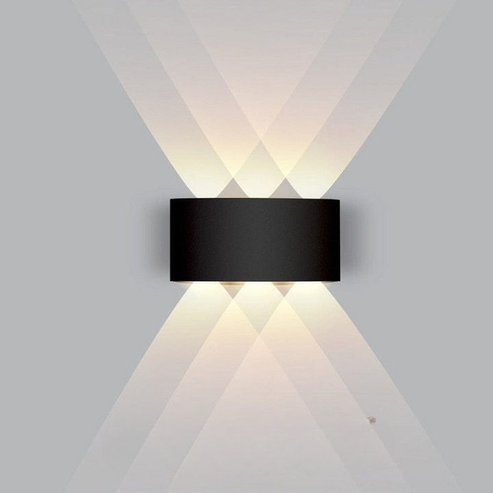 Smukła lampa ogrodowa LED, nowoczesna, wodoodporna, energooszczędna, na elewację domu.