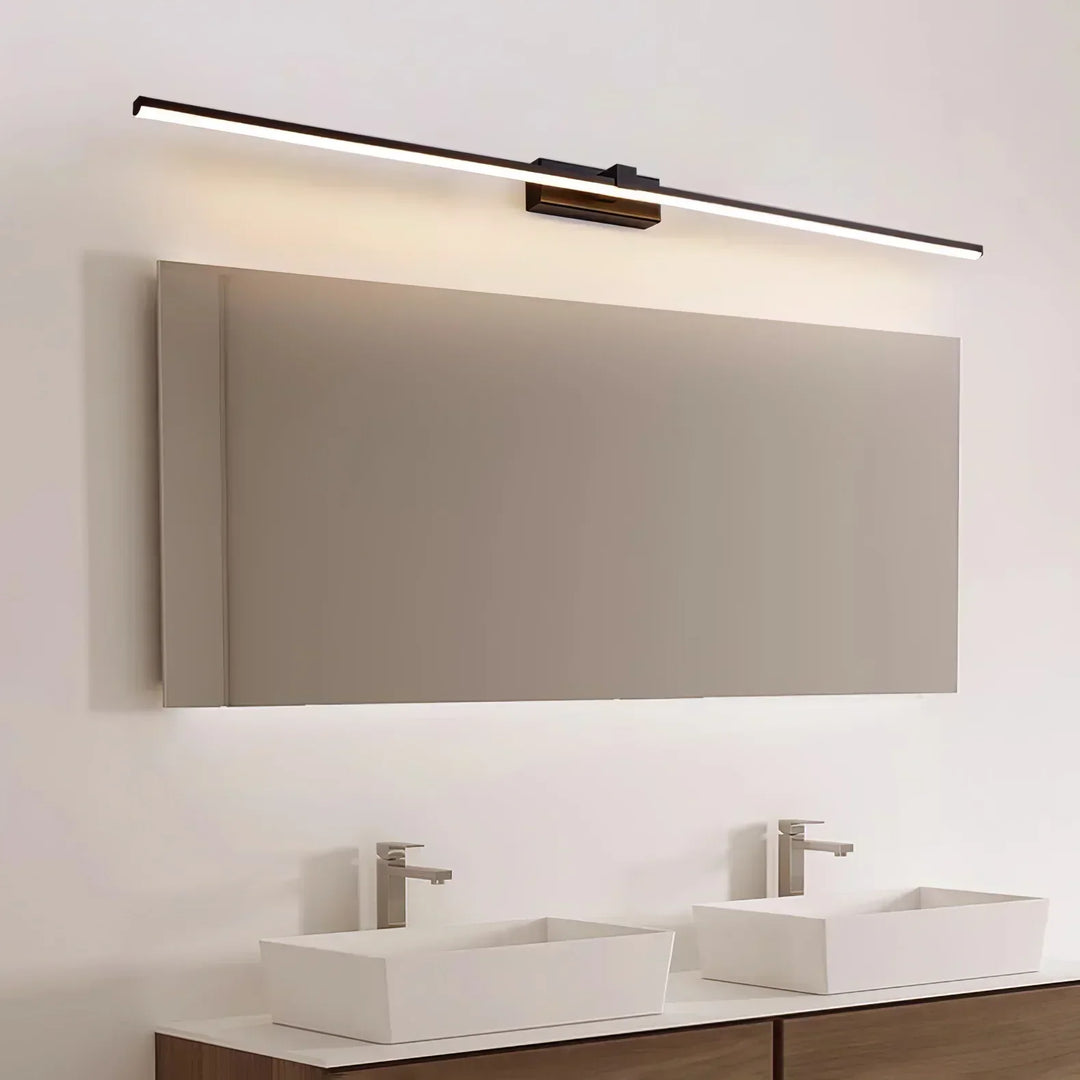 Elegancki kinkiet LED do lustra, liniowy design, idealny do nowoczesnej łazienki.