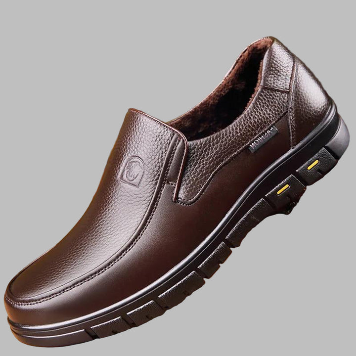 Ażurowe męskie buty wsuwane z miękkim pluszem, brązowe