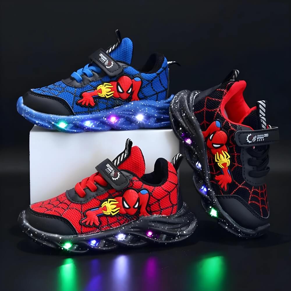 Trzy pary kolorowych sneakersów dziecięcych z LED w kolorach czerwonym, czarnym i niebieskim