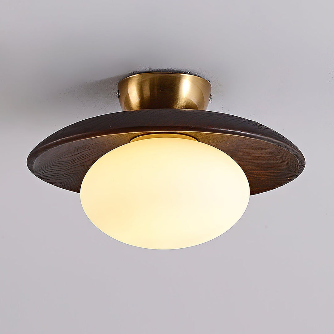 Elegancka lampa sufitowa do salonu i sypialni. Połączenie drewna oraz matowego szkła, nowoczesny design.