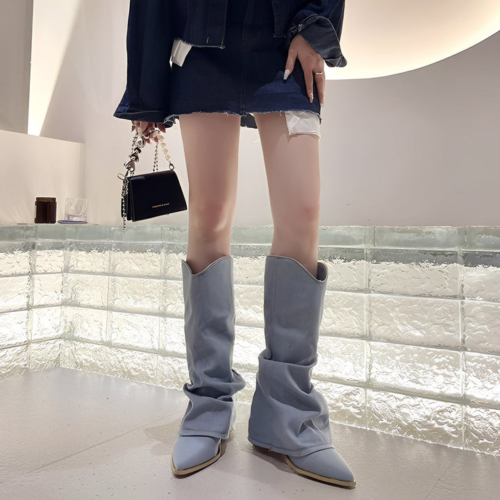 Damskie niebieskie kozaki jeździeckie do kolan. Stylowe i eleganckie buty damskie, doskonałe na każdą okazję.