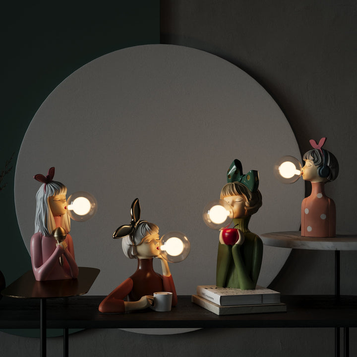 Lampa stołowa szklana do sypialni, salonu, biura. Zapewnia ciepłe, relaksujące oświetlenie wnętrza.