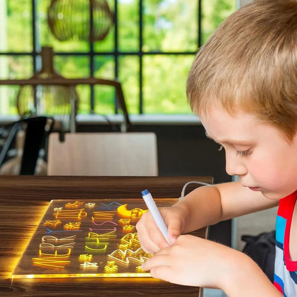 Edukacyjna tablica LED USB dla dzieci, rozwija kreatywność i umiejętności rysowania. Wygodna i wielokrotna.