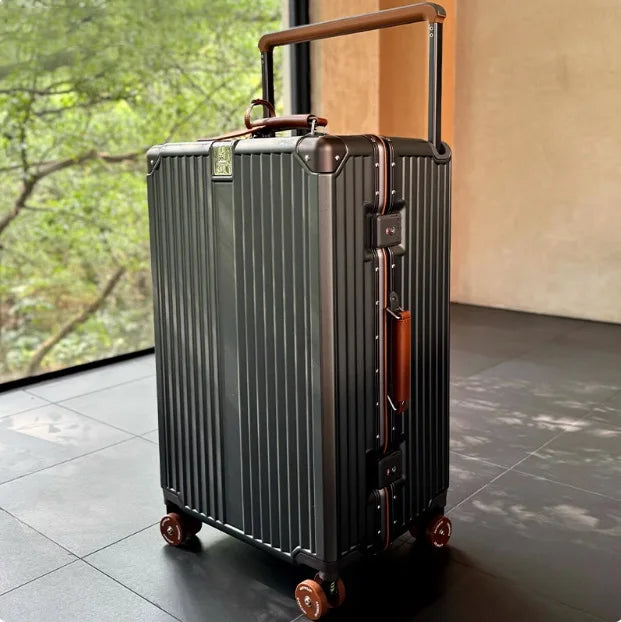 Valencia Voyager: twarda walizka na kółkach. Bagaż podręczny z zamkiem TSA, wytrzymała i elegancka.