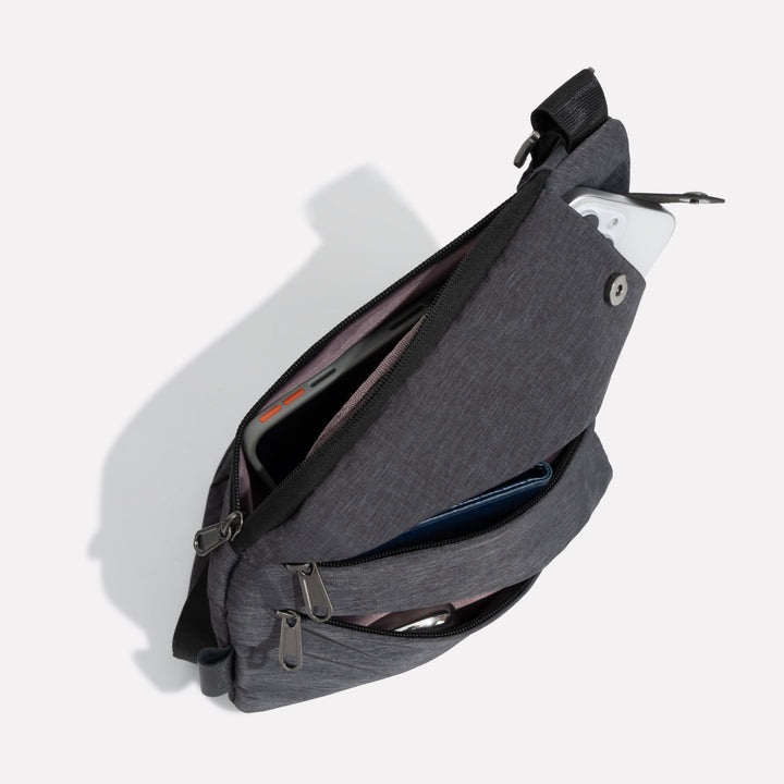 Funkcjonalna torba crossbody na ramię, unisex, bezpieczna na podróże.