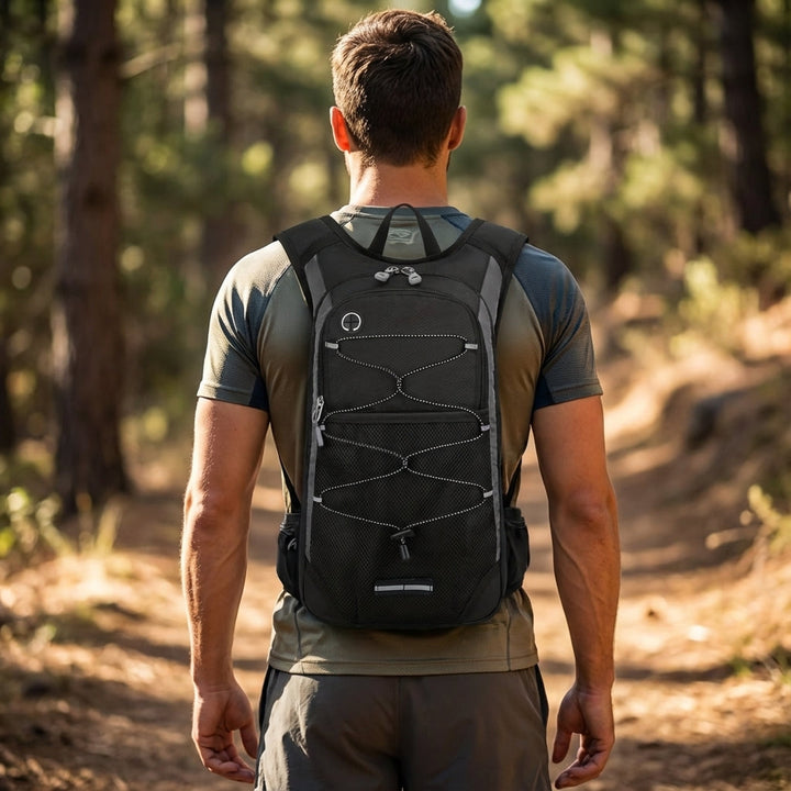 Unisex ergonomiczny plecak Pathcore, idealny na wędrówki, rower i codzienne użytkowanie.