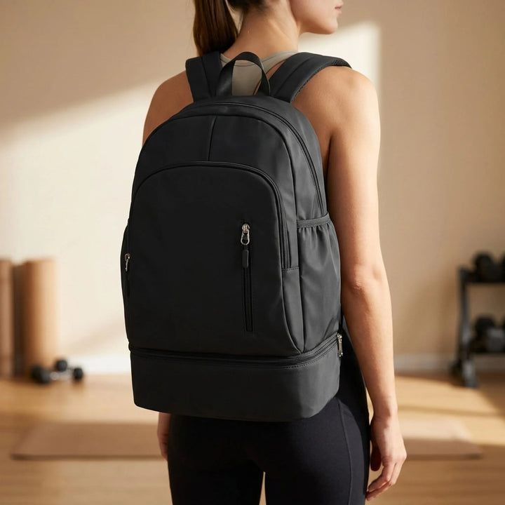 Unisex plecak sportowy z komorą na buty, idealny do treningu i podróży. Wytrzymały nylon.