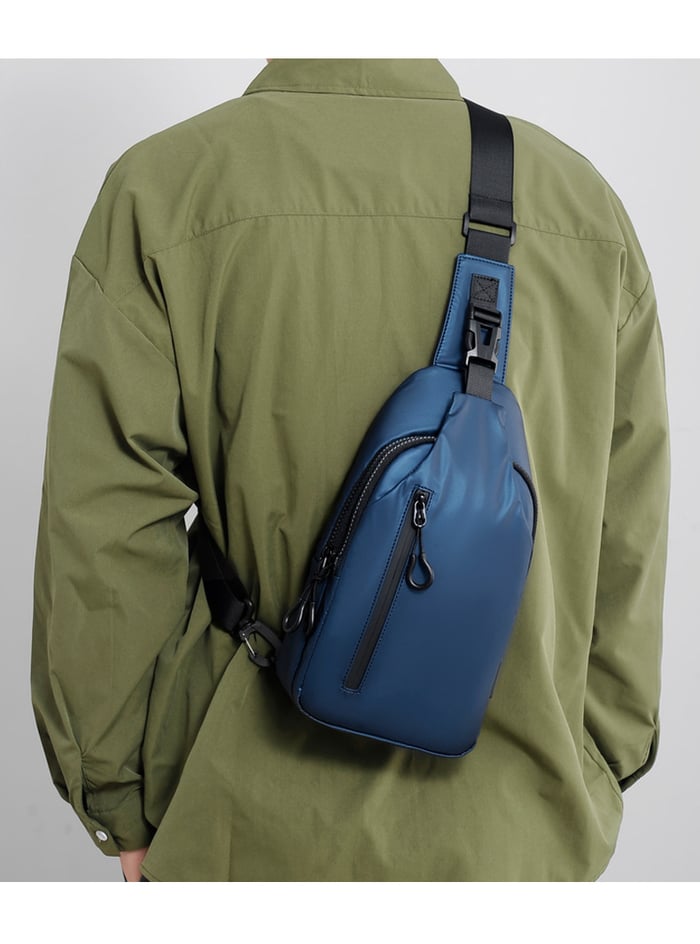 Minimalistyczna torba crossbody, idealna na telefon i dokumenty, pasuje do każdej stylizacji unisex.
