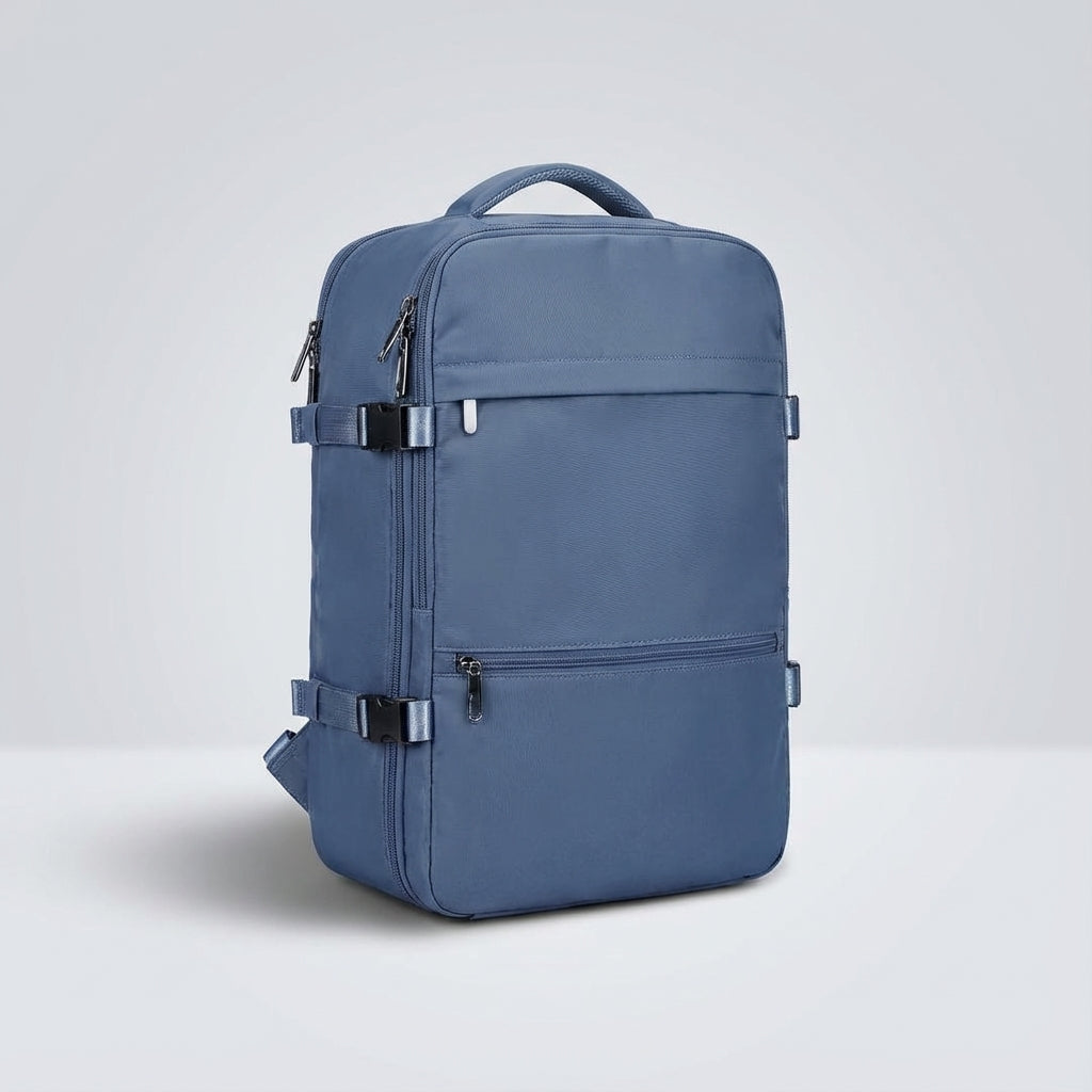 Pojemny plecak kabinowy SkyGuardBag z przegrodą na laptop i kieszeniami dla łatwej organizacji bagażu.