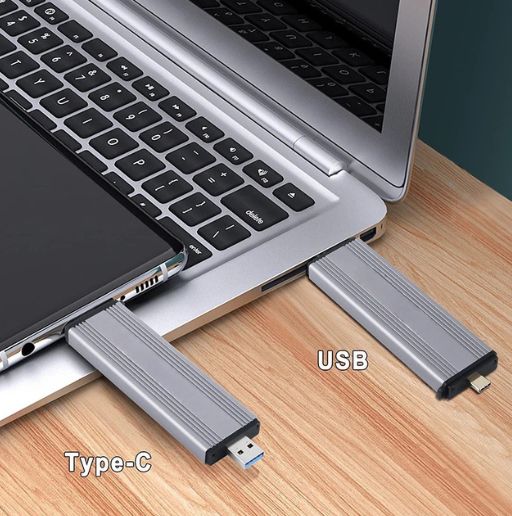 Przenośna obudowa dysku SSD M.2 NVMe z portem USB-C 10Gbps, idealna do szybkiego transferu danych na zewnątrz.