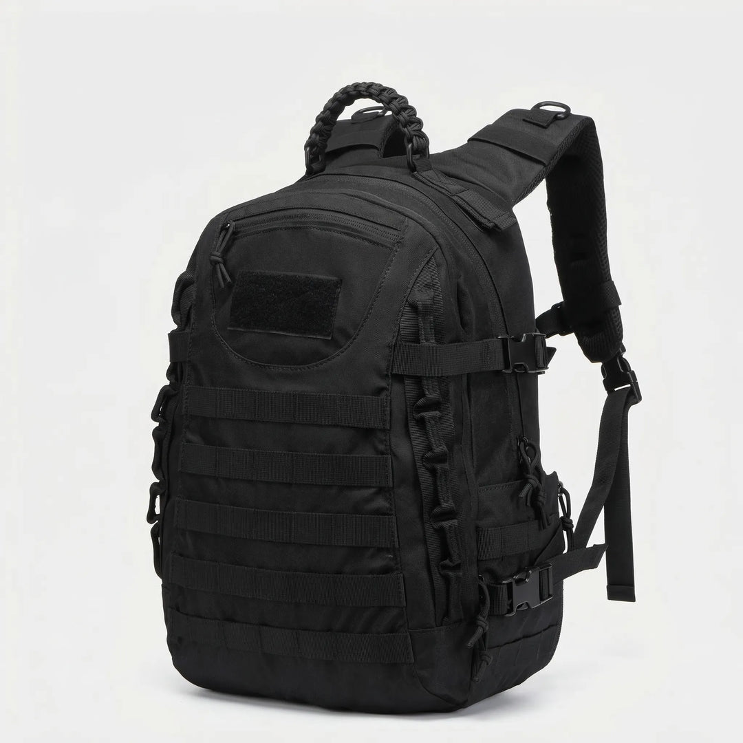 Modułowy plecak outdoorowy 38L z systemem MOLLE, idealny do rozbudowy na każdą przygodę.