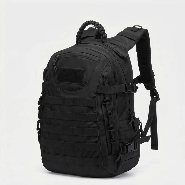 Modułowy plecak outdoorowy 38L z systemem MOLLE, idealny do rozbudowy na każdą przygodę.