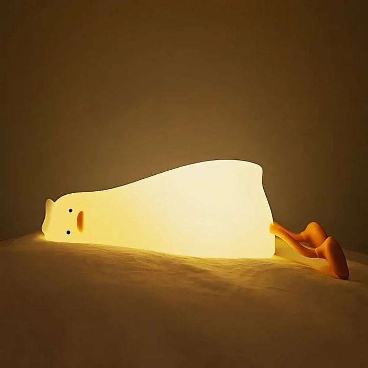 Lampka nocna LED, idealna dekoracja do pokoju dziecięcego, bezpieczne światło.