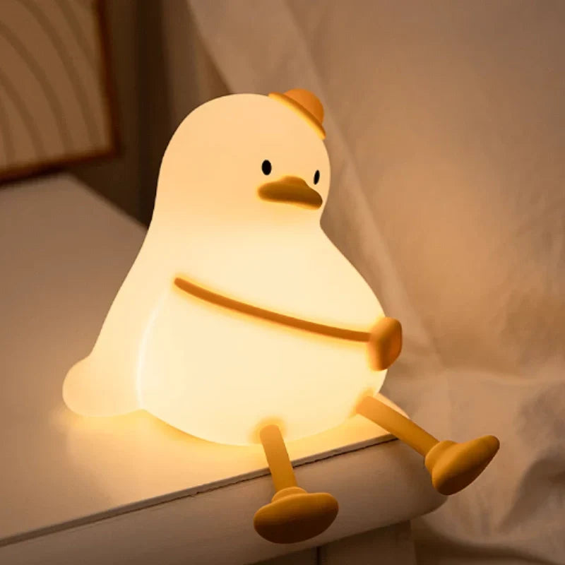Lampka nocna LED, nowoczesna dekoracja pokoju dziecka, przytulne światło.