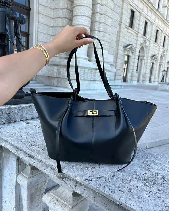 Stylowa torba shopper bag na ramię, zbliżenie na fakturę materiału