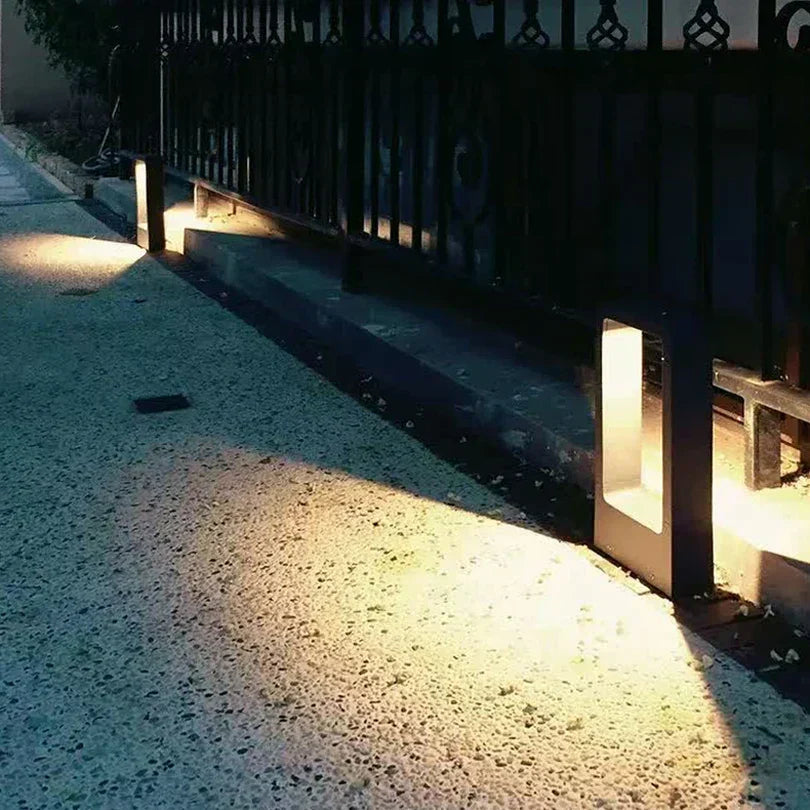 Nowoczesna lampa gruntowa LED do ogrodu i ścieżek. Wodoodporne, dyskretne oświetlenie zewnętrzne tarasu.
