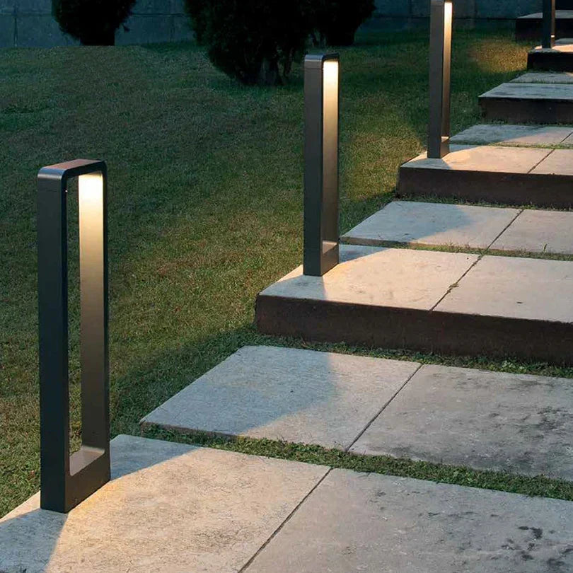 Elegancka lampa gruntowa LED, wodoodporna, do oświetlenia ogrodu, ścieżek i tarasu. Trwałe oświetlenie zewnętrzne.