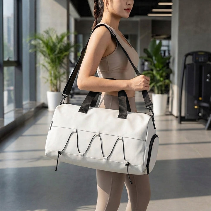 Wodoodporna torba podróżna duffel GearGlide z przegrodą na buty. Idealna na weekend i trening sportowy.