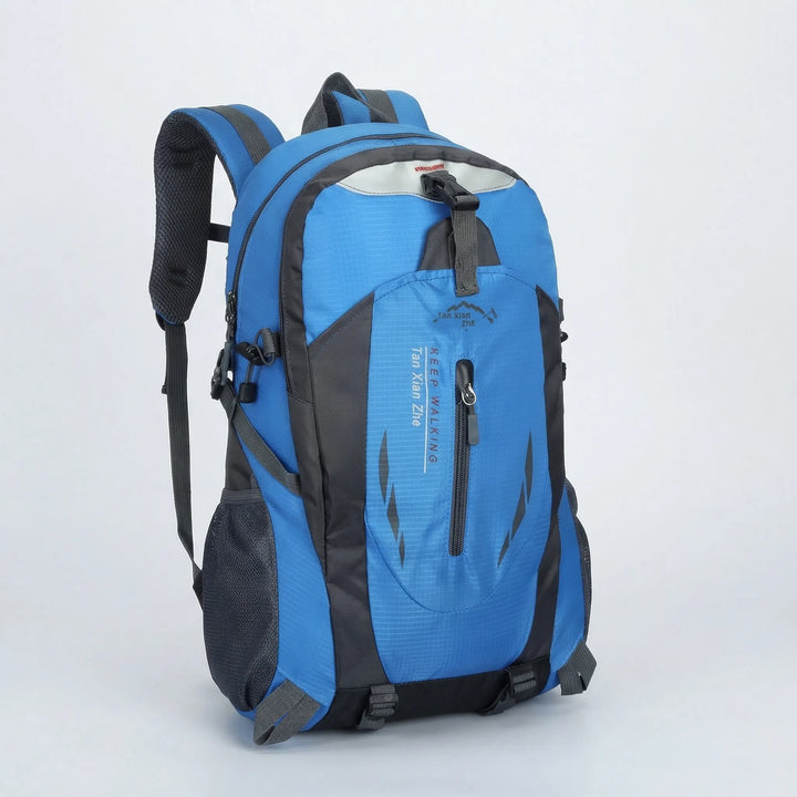 Plecak outdoor 50L Sean, wodoodporny. Przestronny, z ergonomicznym designem, idealny na długie wędrówki i podróże.