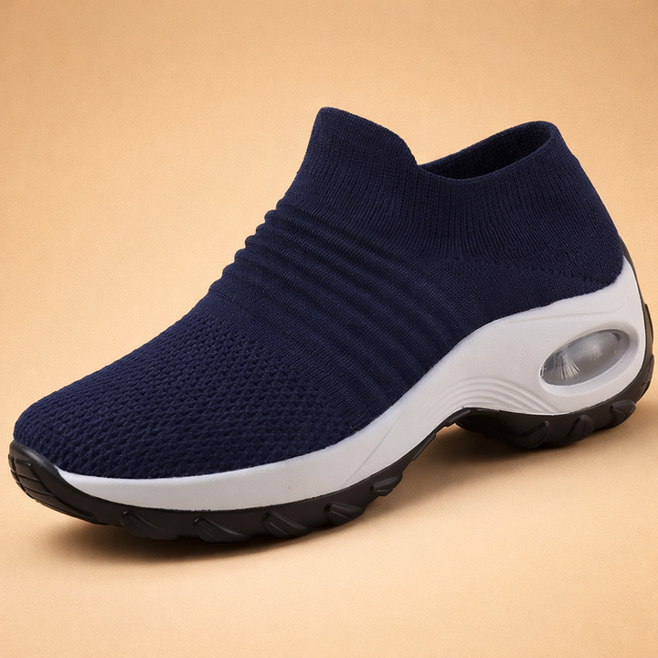 Modne, kolorowe wsuwane buty damskie. Lekkie, oddychające obuwie casualowe na letnie stylizacje.