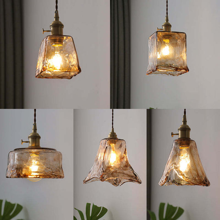 Złota lampa wisząca LED retro. Designerskie oświetlenie do salonu z ciepłym światłem.