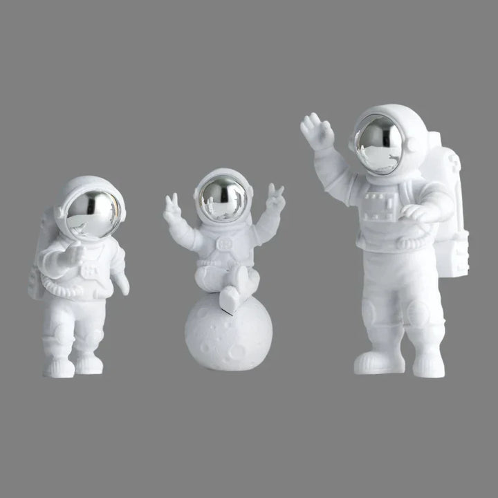 Żywiczne figurki astronautów w różnych pozach, zestaw 3. Nowoczesne kosmiczne dekoracje do domu i na prezent.